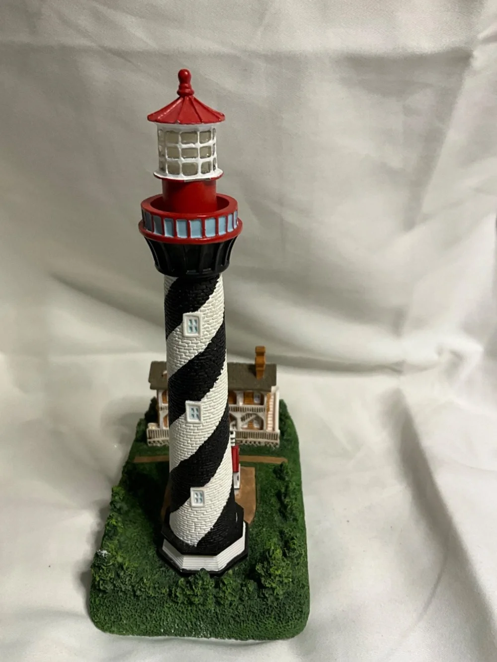 Lefton St. Augustine 1874 Illuminated Lighthouse Figurine (2003) - Minor Flaws